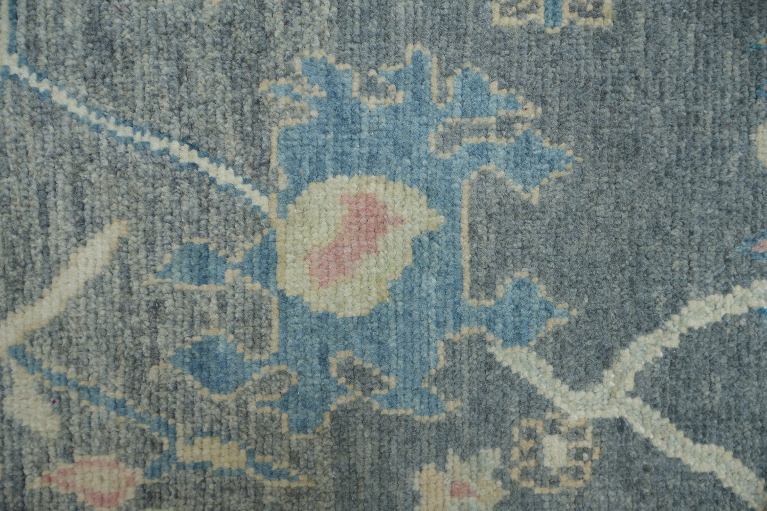 Sophisticated Floral Oushak Turkish Rug in Soft Gray for Timeless Home Decor 6x9
