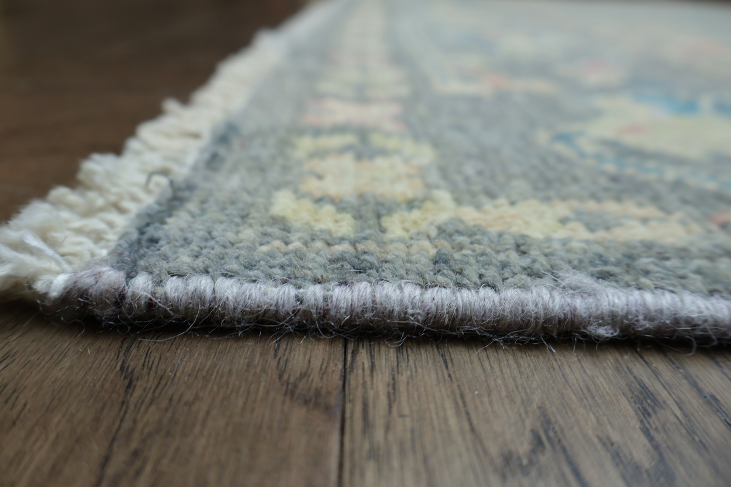 Sophisticated Floral Oushak Turkish Rug in Soft Gray for Timeless Home Decor 6x9