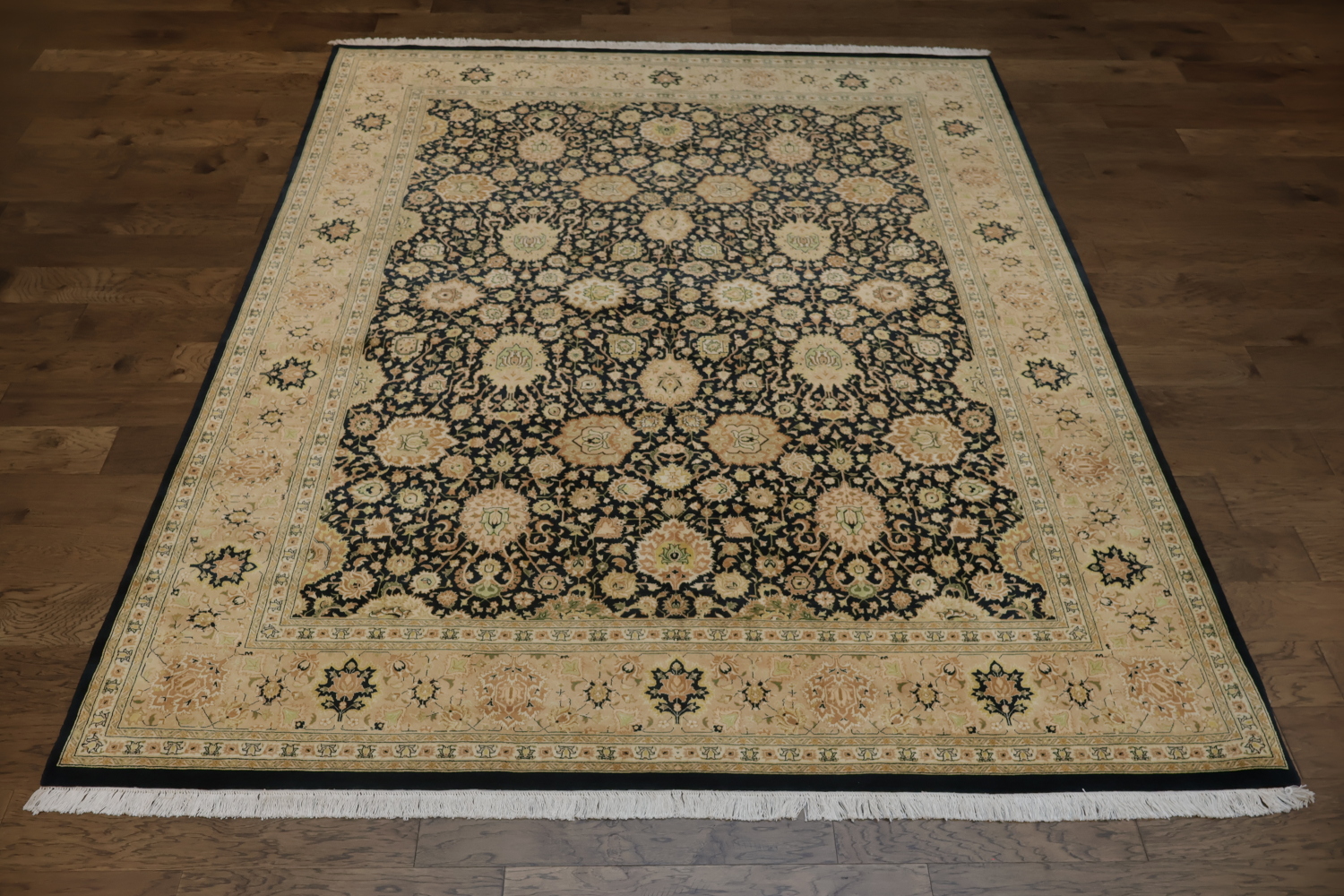 Traditional Black and Gold Masterpiece of Elegant Rug Craftsmanship 8x10