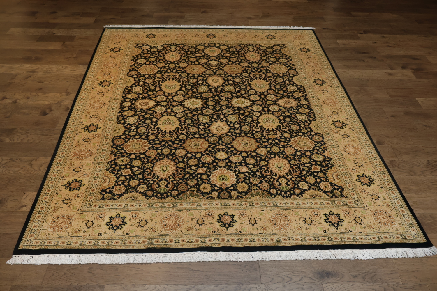 Traditional Black and Gold Masterpiece of Elegant Rug Craftsmanship 8x10