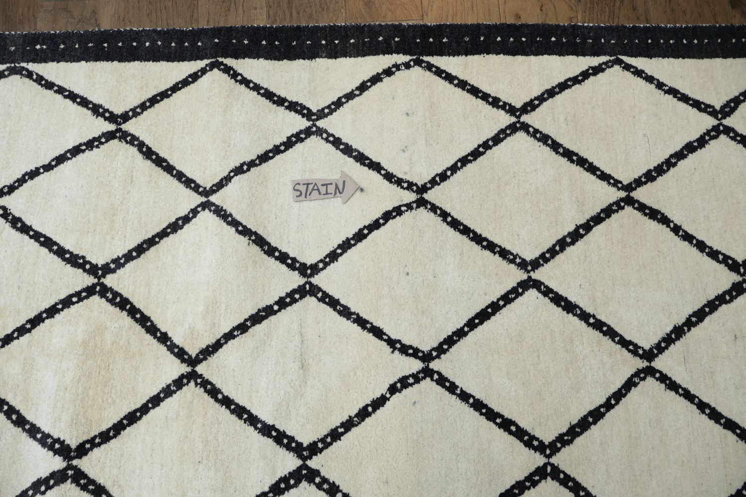 Modern White Rug with Black Diamond Pattern Elegance 8x12