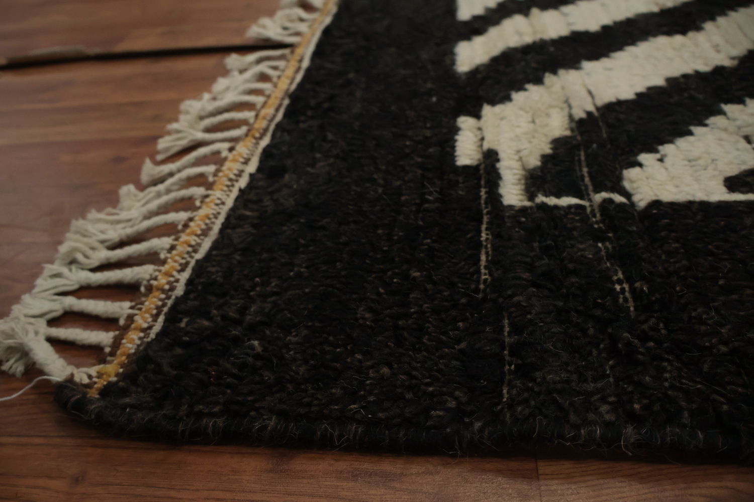Black and White Moroccan Modern Area Rug 8x10