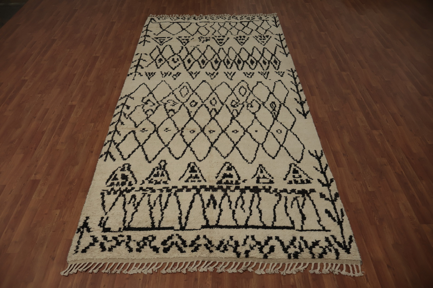 Elegant Moroccan Area Rug 6x12 Featuring Timeless Artistic Patterns