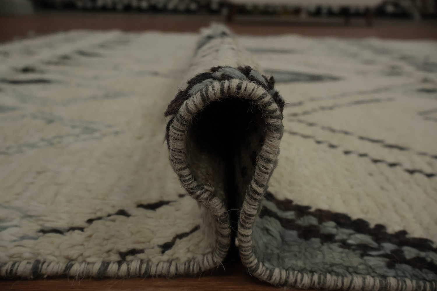 Chic Moroccan Area Rug 6x9 with a Geometric Flair for Living Spaces