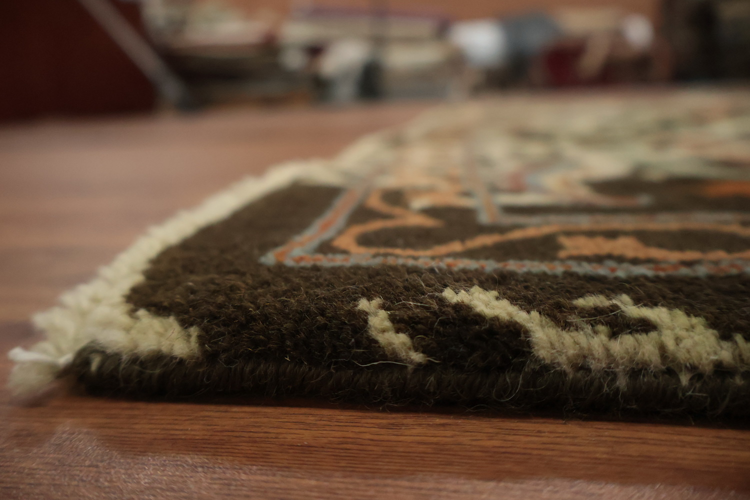 Artisan Crafted Rug with Dynamic Floral Motifs and Bold Hues 6x9