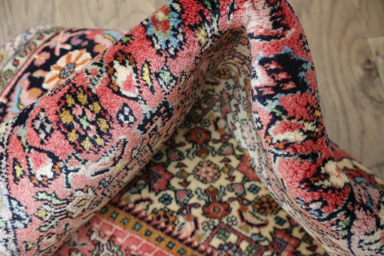 Geometric Vegetable Dye Pink Bidjar Persian Area Rug Featuring Detailed Floral Borders 7x10