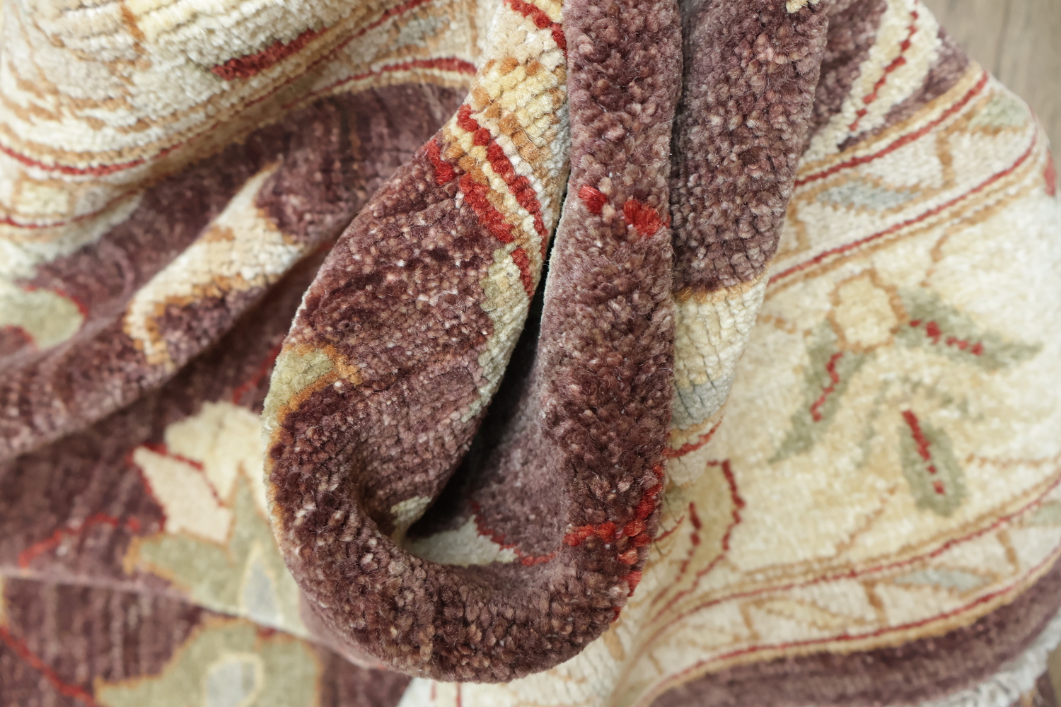 Classic Brown Peshawar Area Rug with Enchanting Floral Details for Rich Room Ambiance 5x7