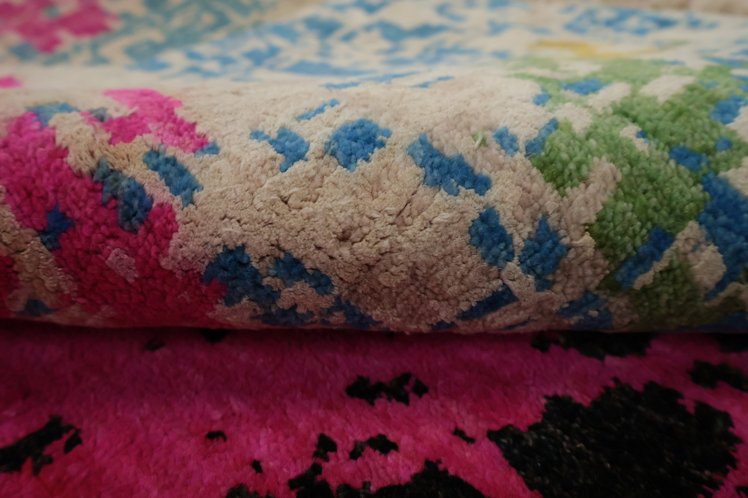 Abstract Patterned Rug in Bold and Bright Colors 8x10