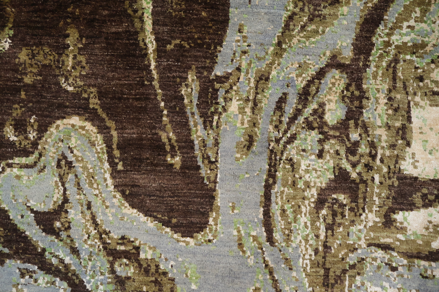 Artistic Swirl Rug Featuring Natural Green and Brown Shades 5x8
