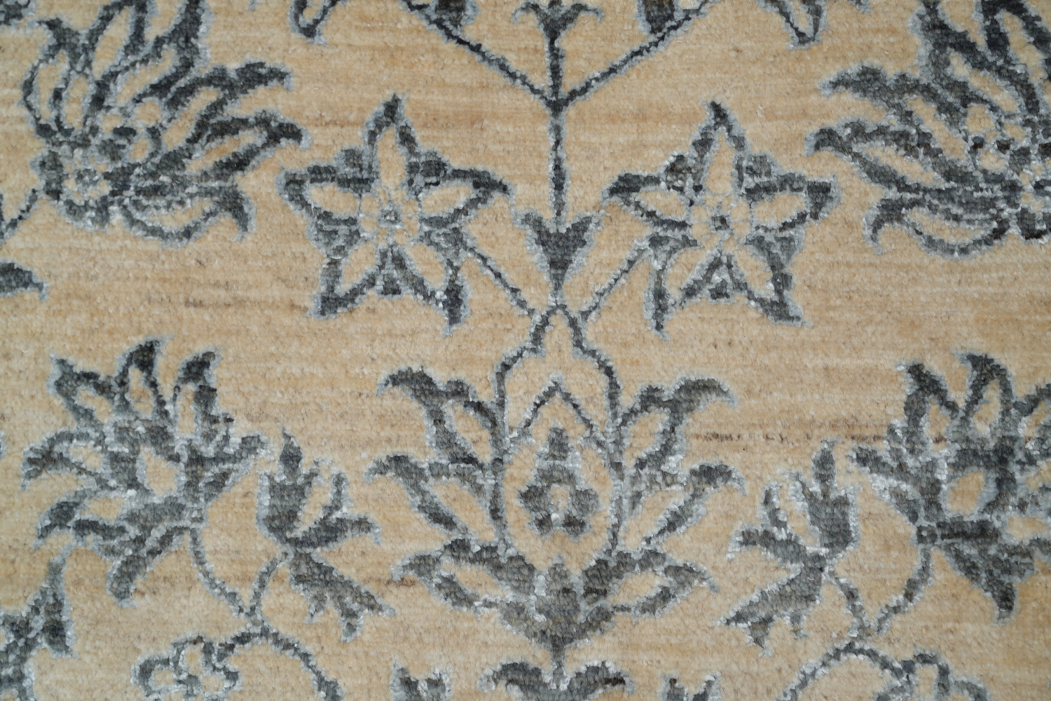 Vegetable Dye All-Over Floral Versace Oriental Area Rug 6x9
