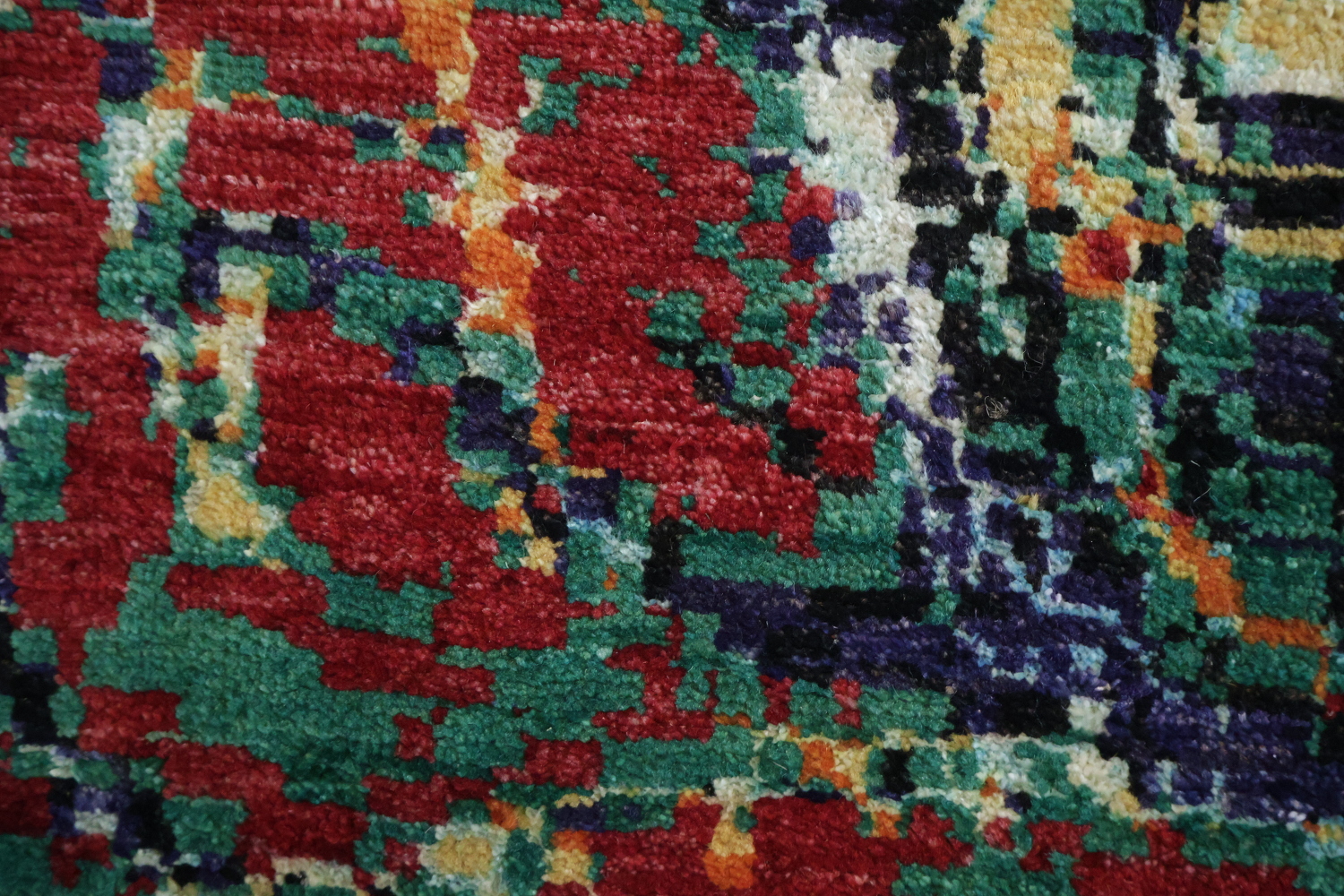 Abstract Nature-Inspired Runner Rug with Vibrant Swirling Colors 3x10 ft