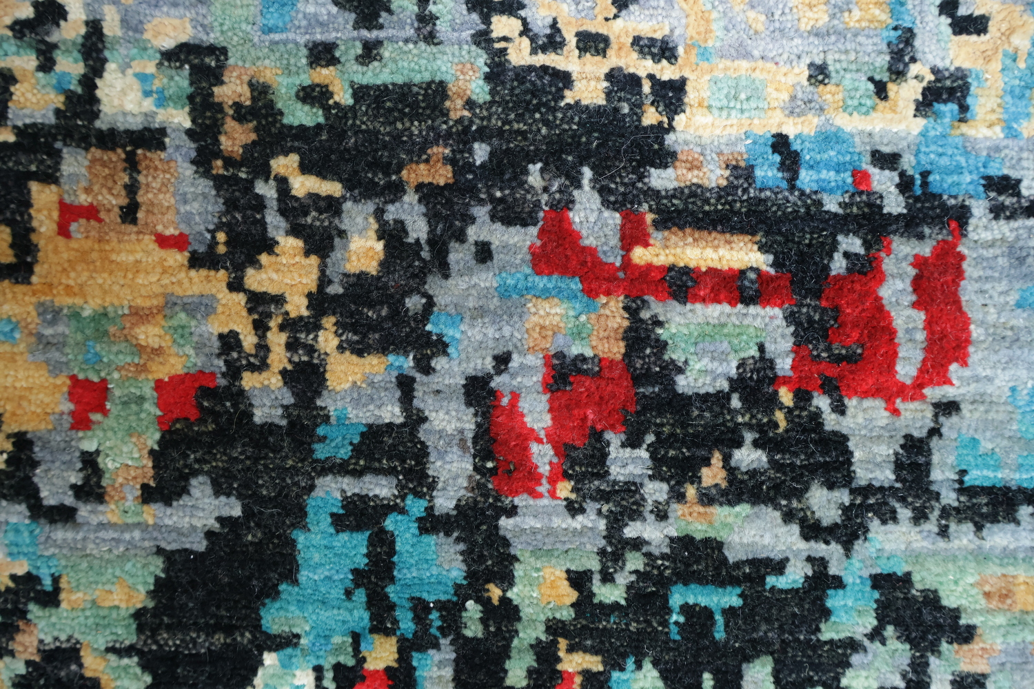 Contemporary Area Rug with Asymmetrical Brushstroke Design 6x9