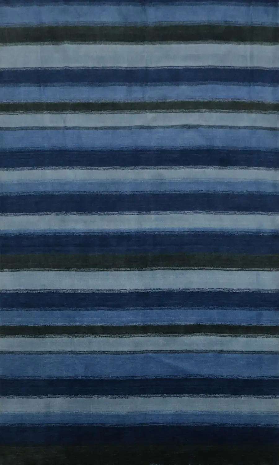 Modern Blue Stripe Rug for a Stylish Living Room Ambiance 7x10