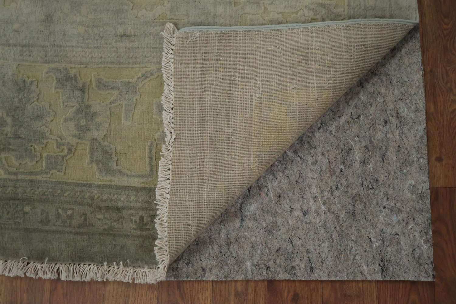 Classic Gray and Green Area Rug with Delicate Distressed Design 9x12