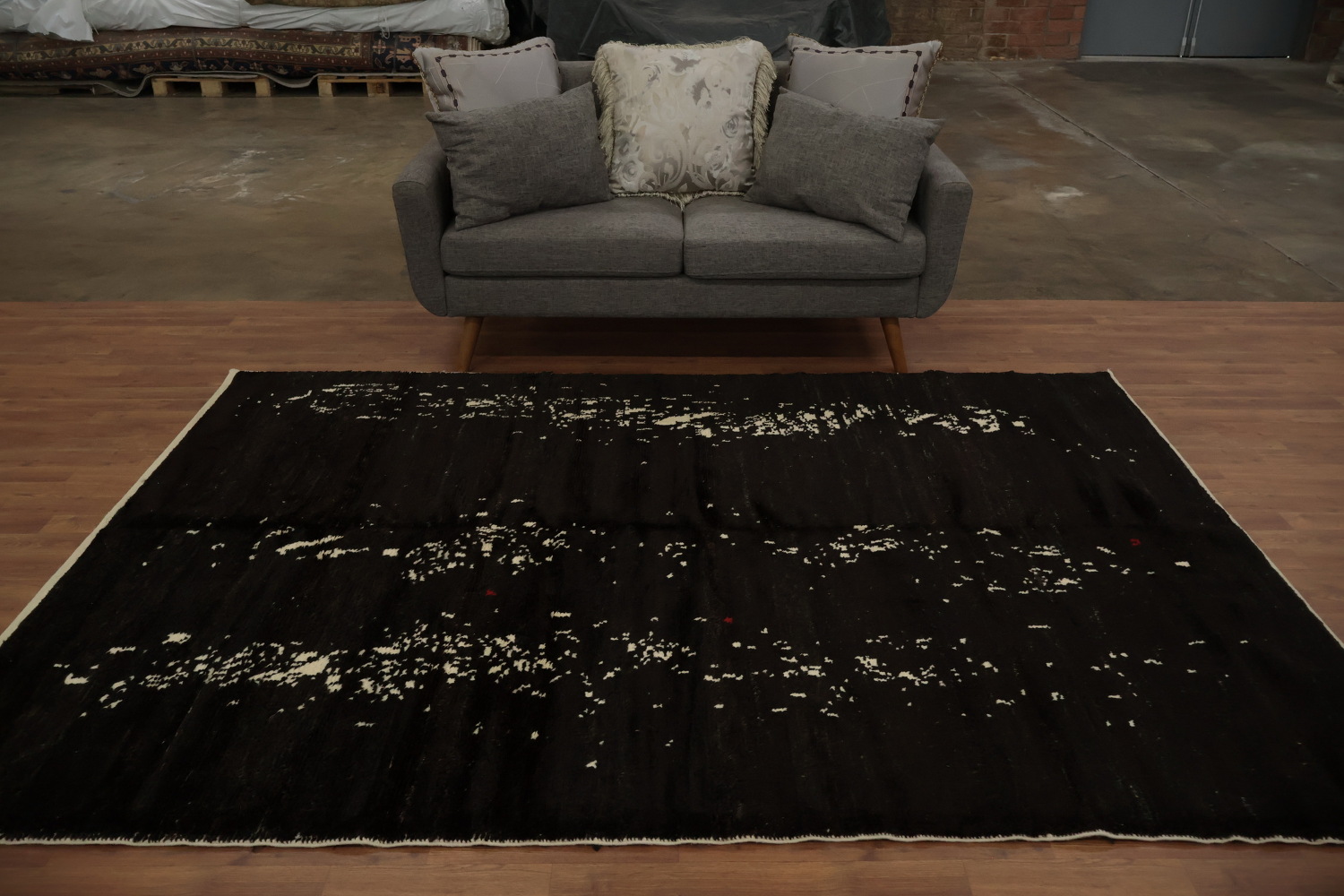 Vegetable Dye Modern Abstract Area Rug 6x9 for Contemporary Spaces