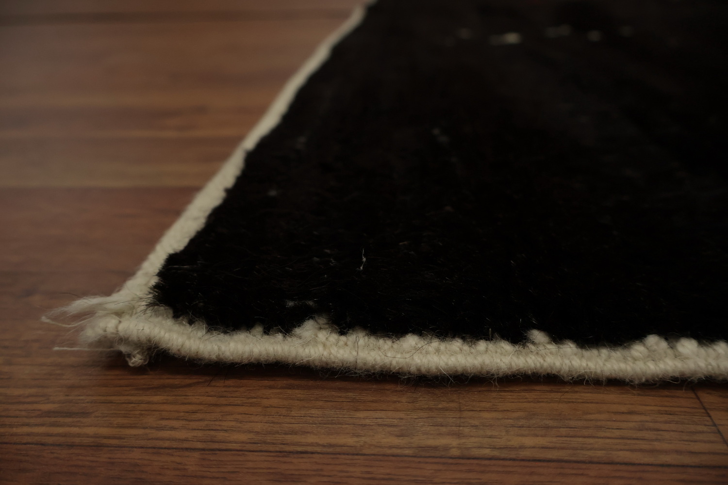 Vegetable Dye Modern Abstract Area Rug 6x9 for Contemporary Spaces