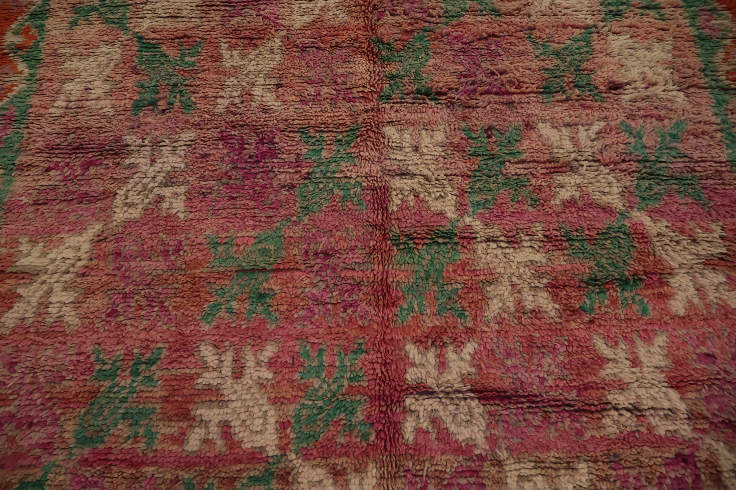 Elegant Moroccan Area Rug 5x9 with Natural Earth Tones and Pink