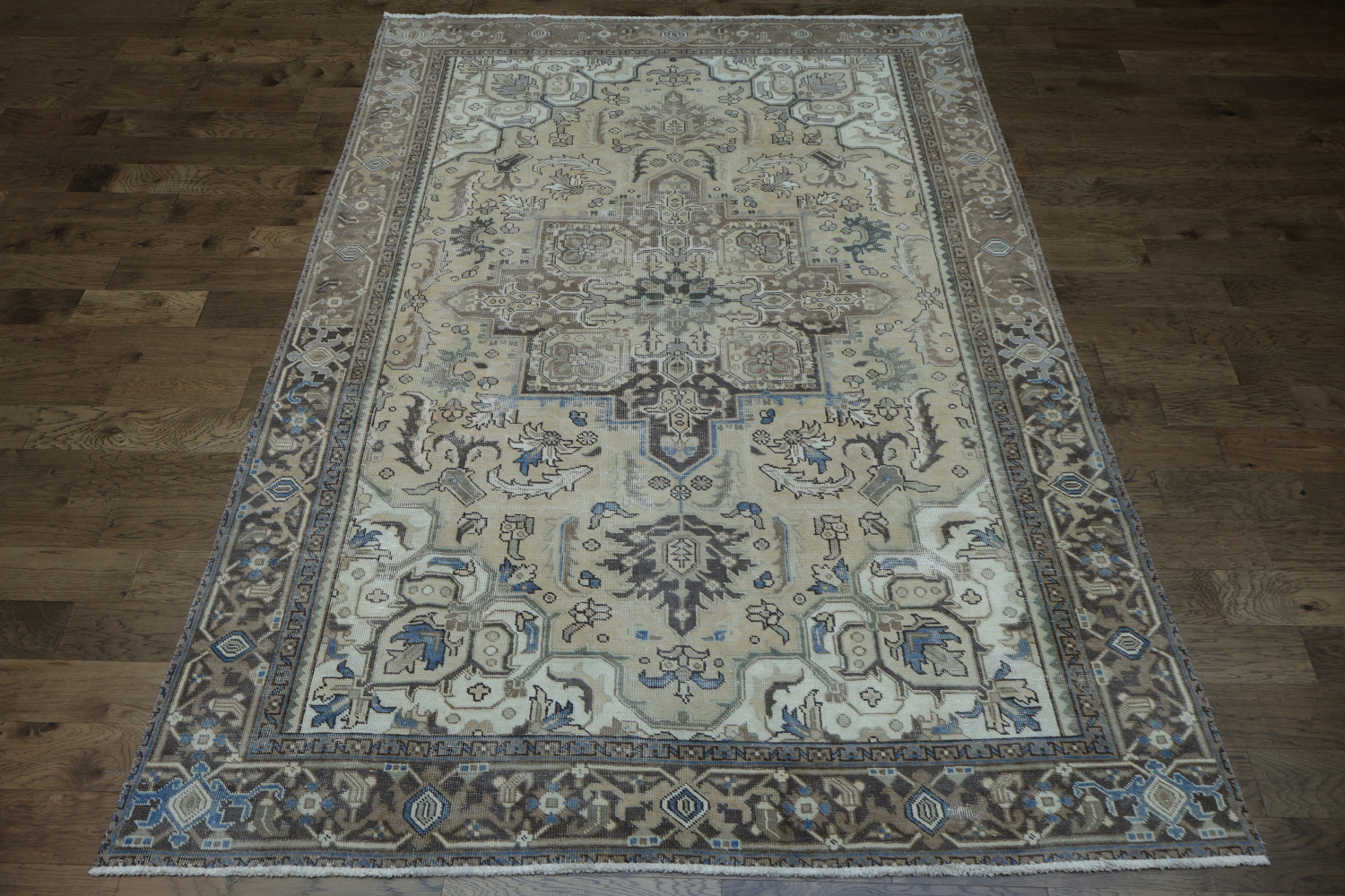 Vintage Geometric Muted Heriz Persian Area Rug 8x11