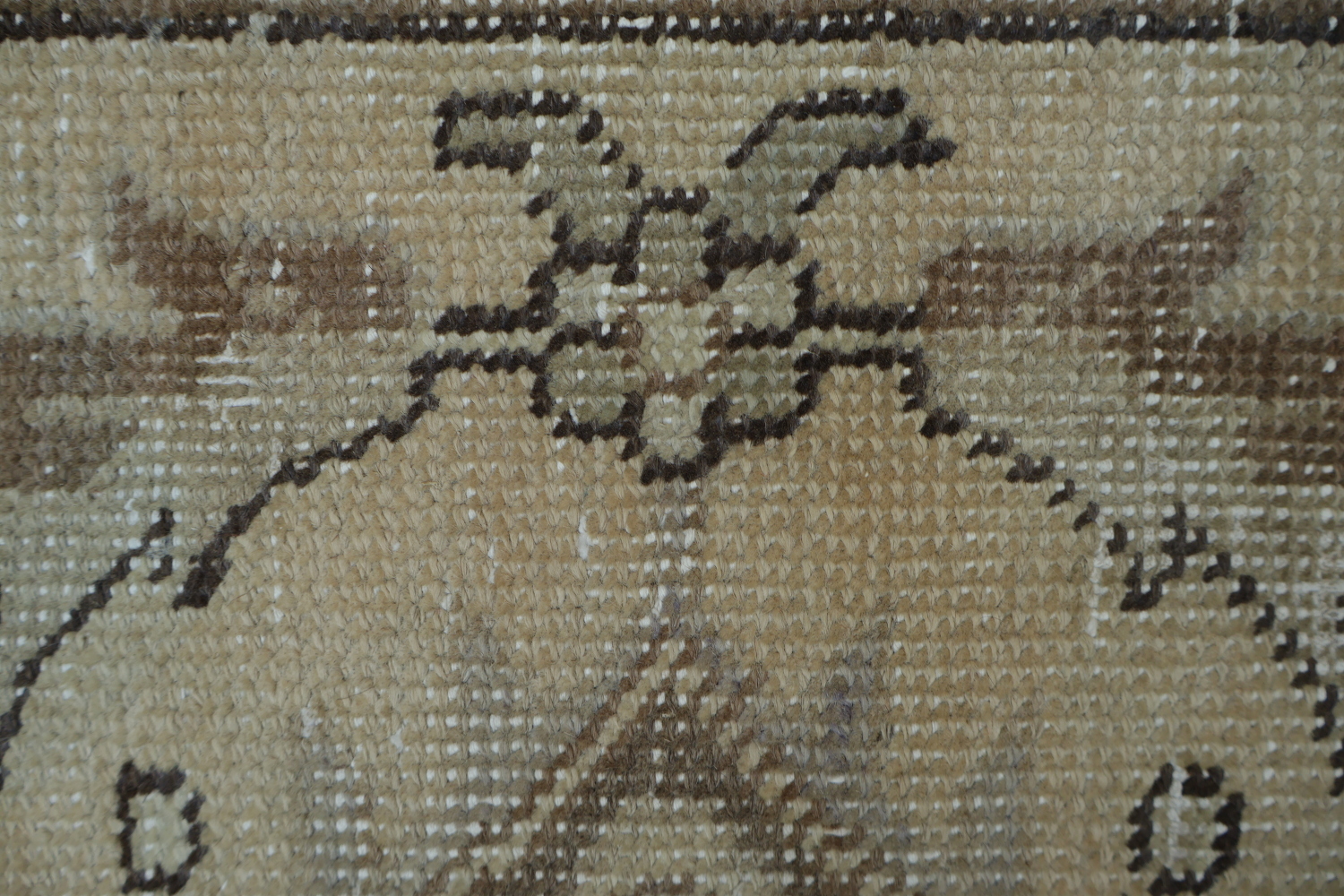 Vintage Geometric Muted Heriz Persian Area Rug 8x11