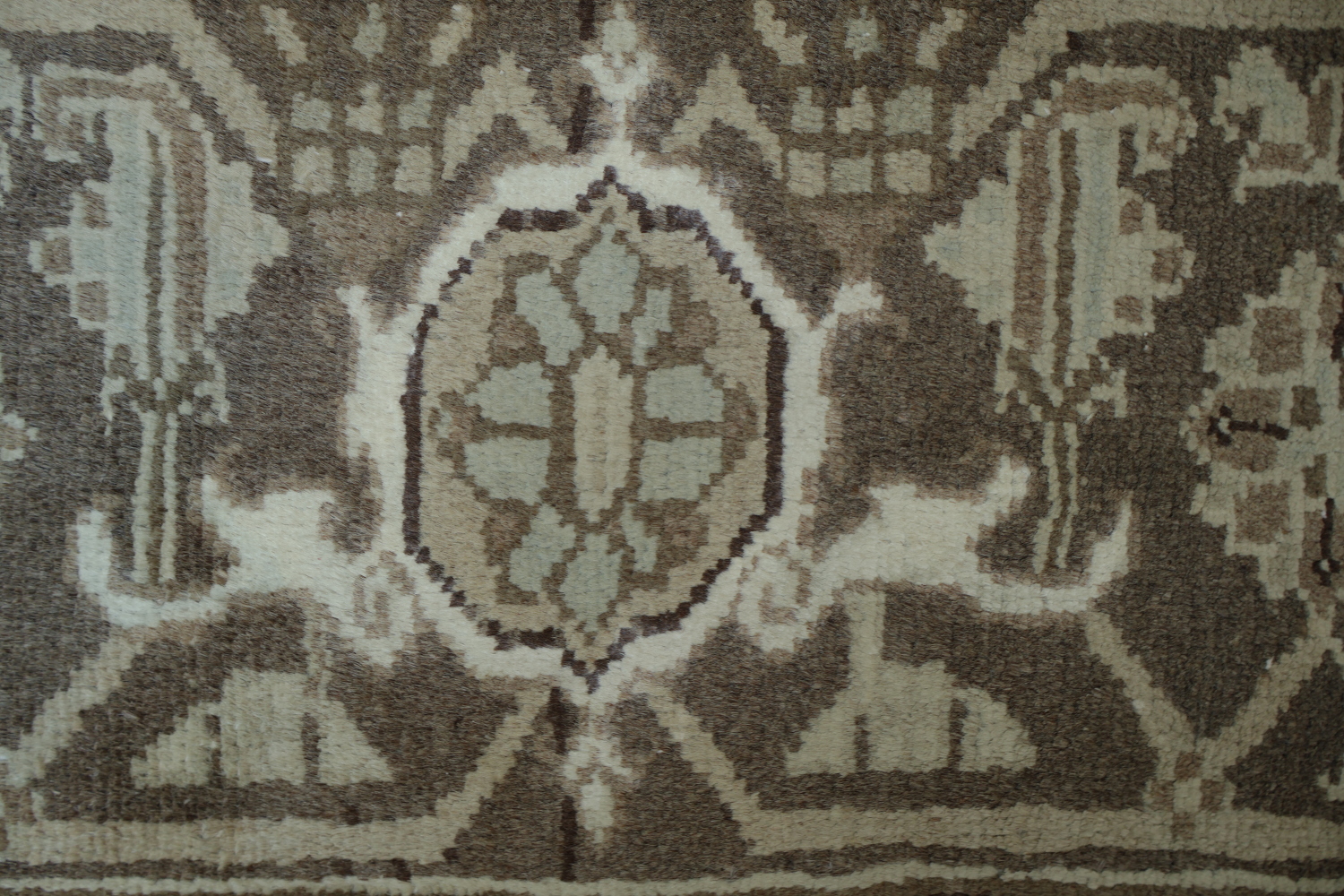 Geometric Muted Color Vintage Heriz Persian Wool Rug 8x11