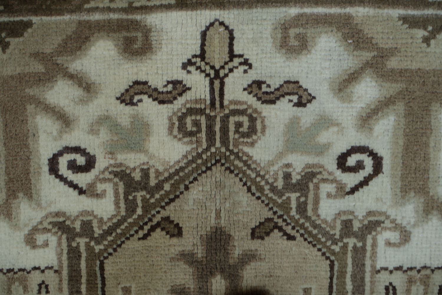 Geometric Muted Color Vintage Heriz Persian Wool Rug 8x11