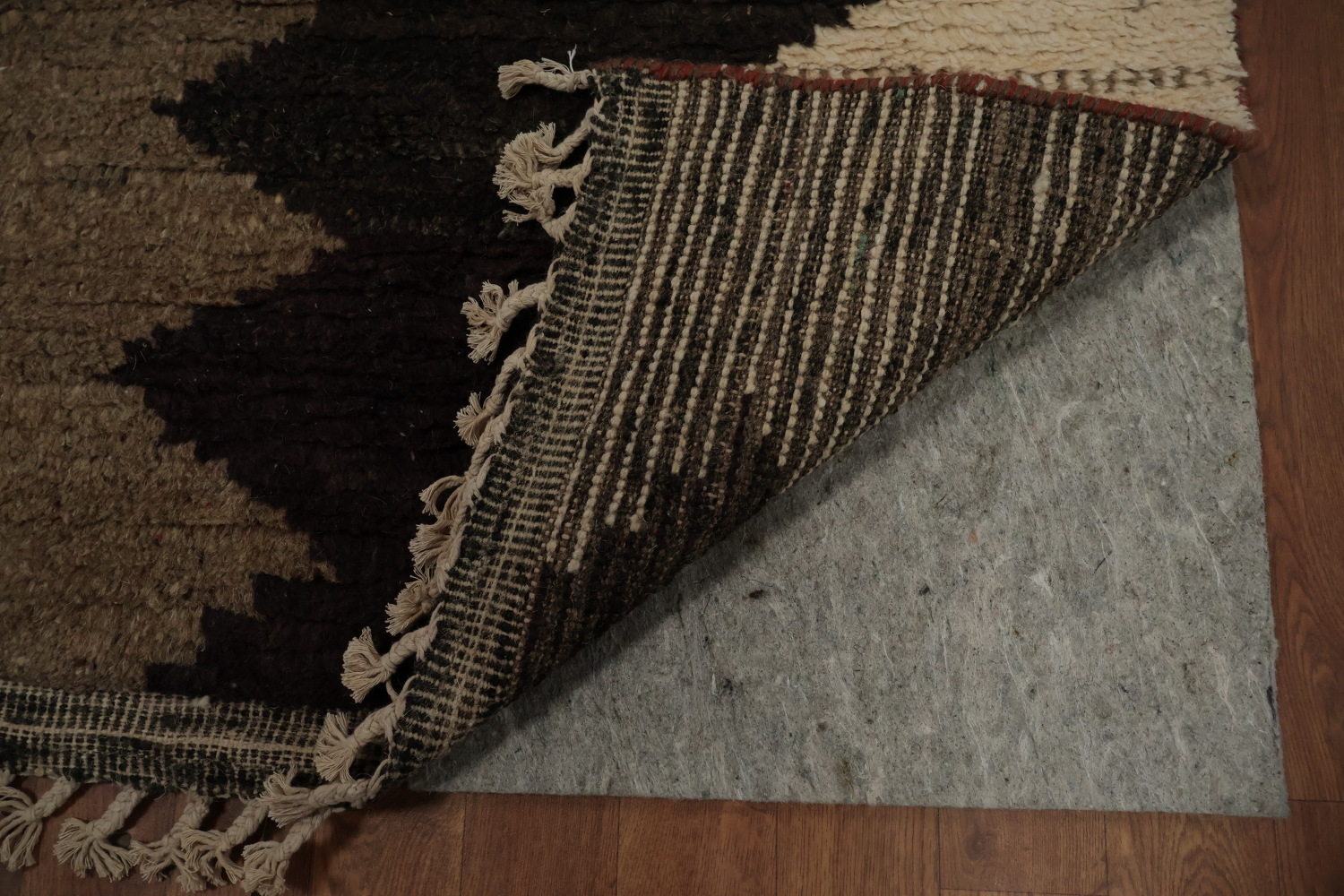 Stylish Blend Moroccan Wool Area Rug 8x11 with Shapes and Warm Hues