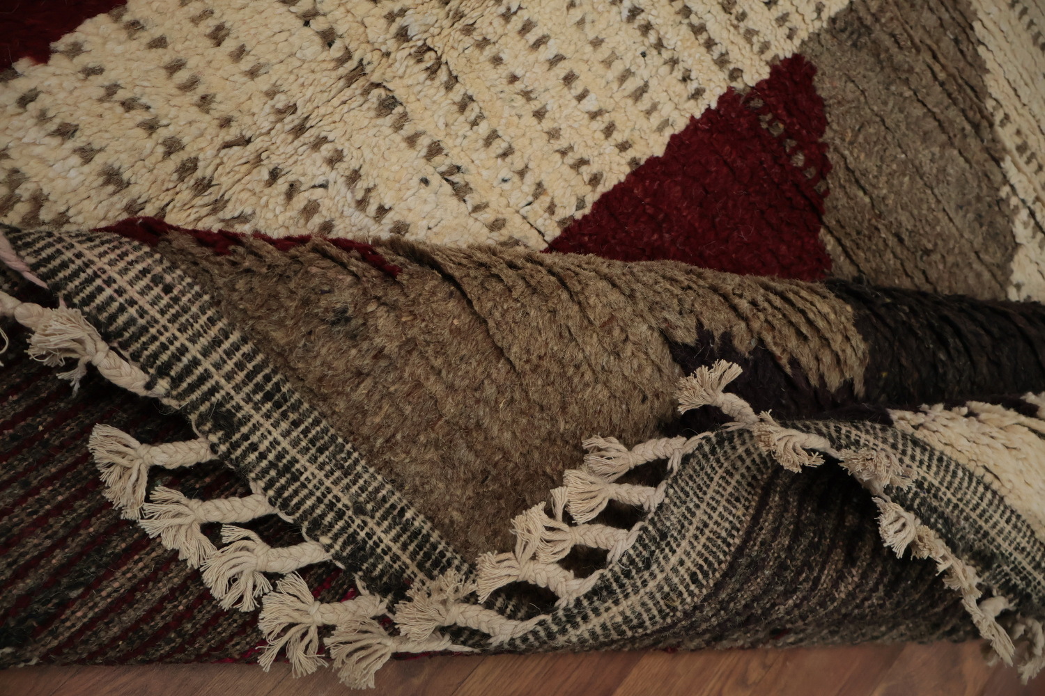 Stylish Blend Moroccan Wool Area Rug 8x11 with Shapes and Warm Hues