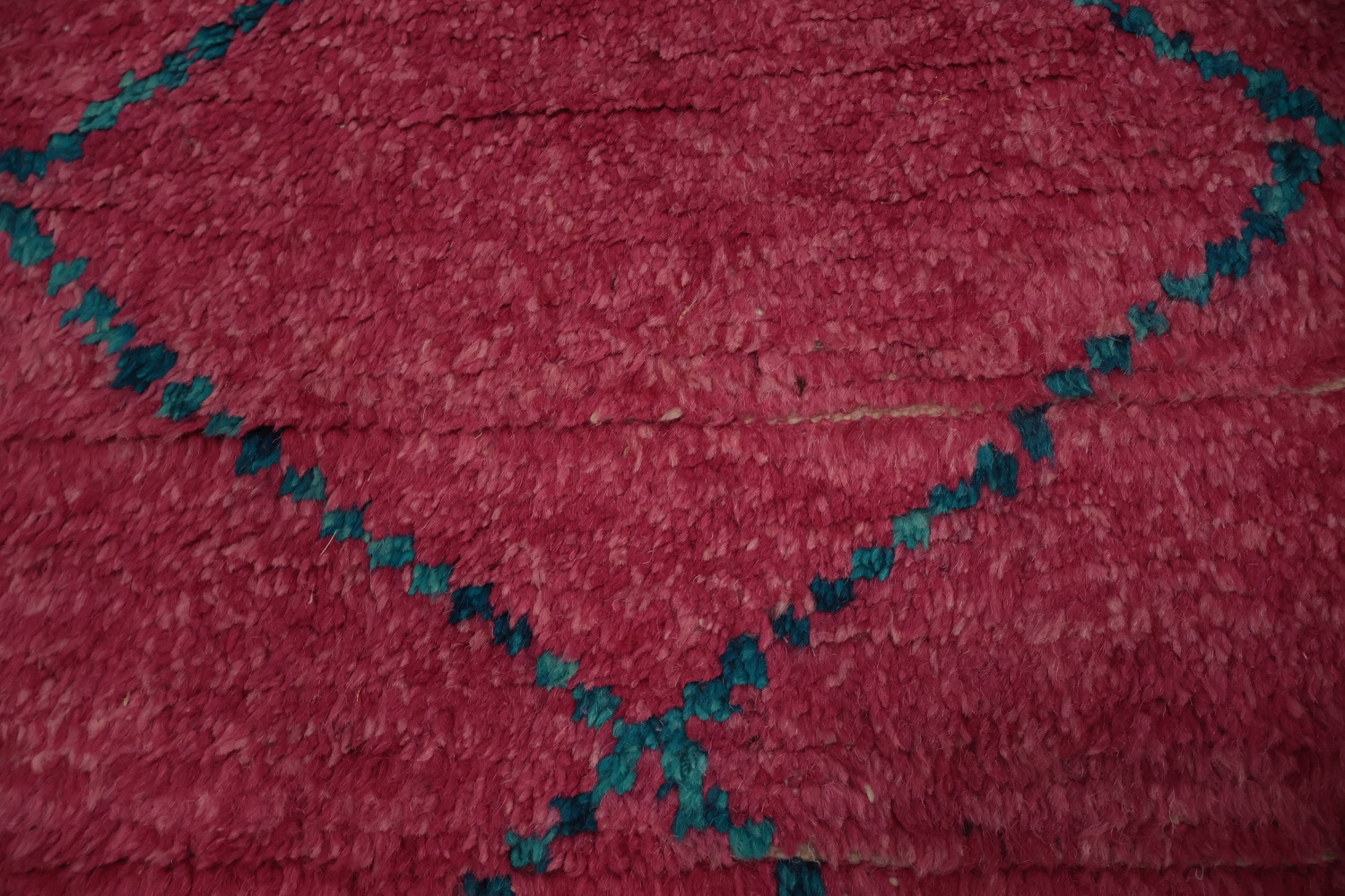 Pink Moroccan Area Rug 7x11 Subtle Geometric Pattern Charm