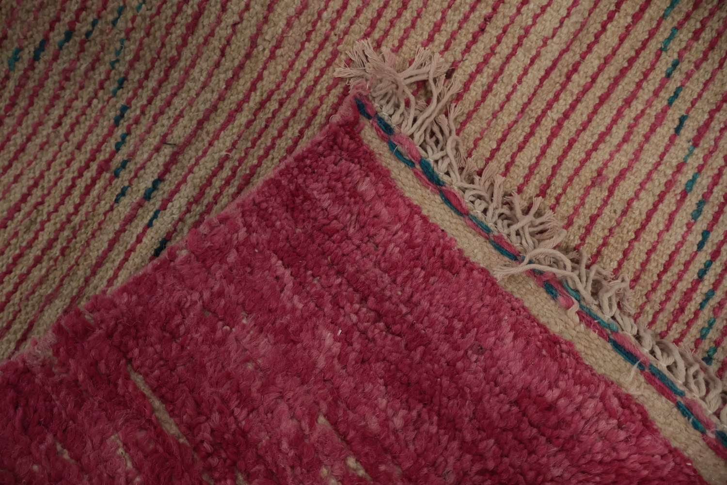 Pink Moroccan Area Rug 7x11 Subtle Geometric Pattern Charm