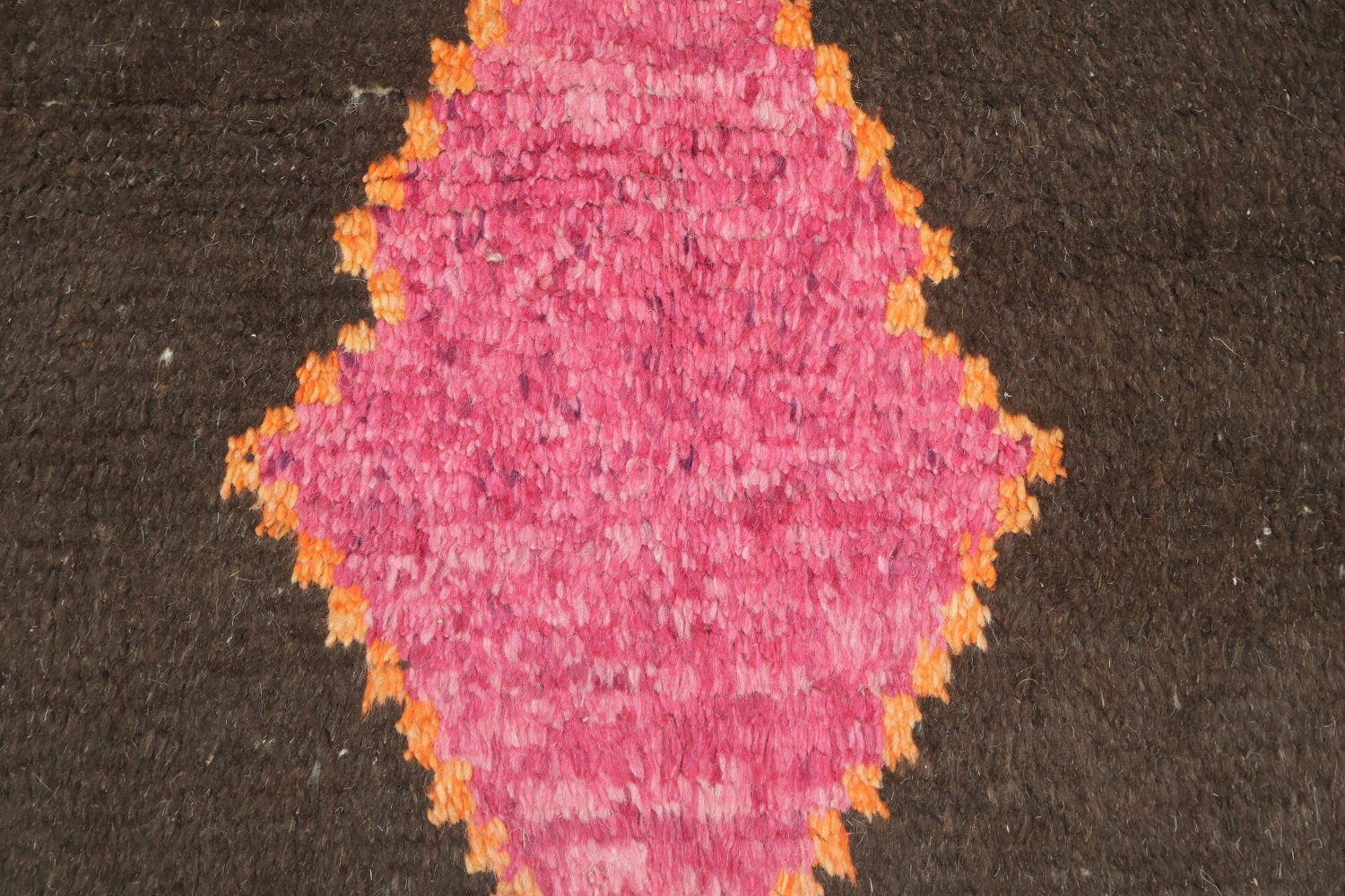 Dynamic Geometric Rug with Rich Multicolor Patterns 6x10