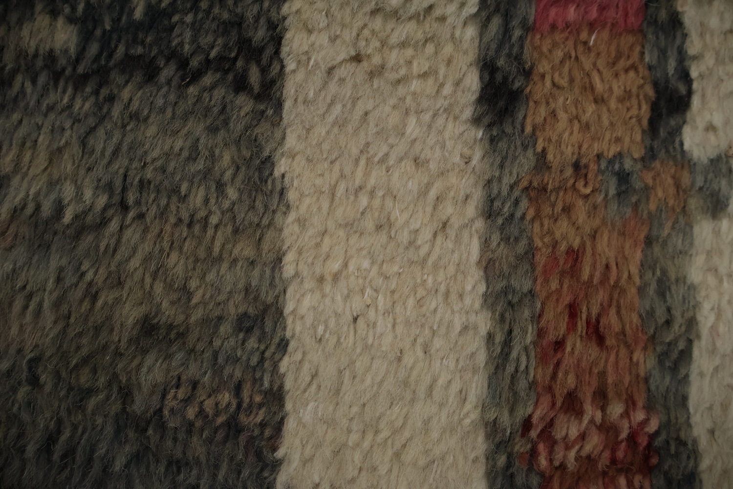 Chic Artistic Moroccan Wool Area Rug 8x11 Geometric Shapes and Colors
