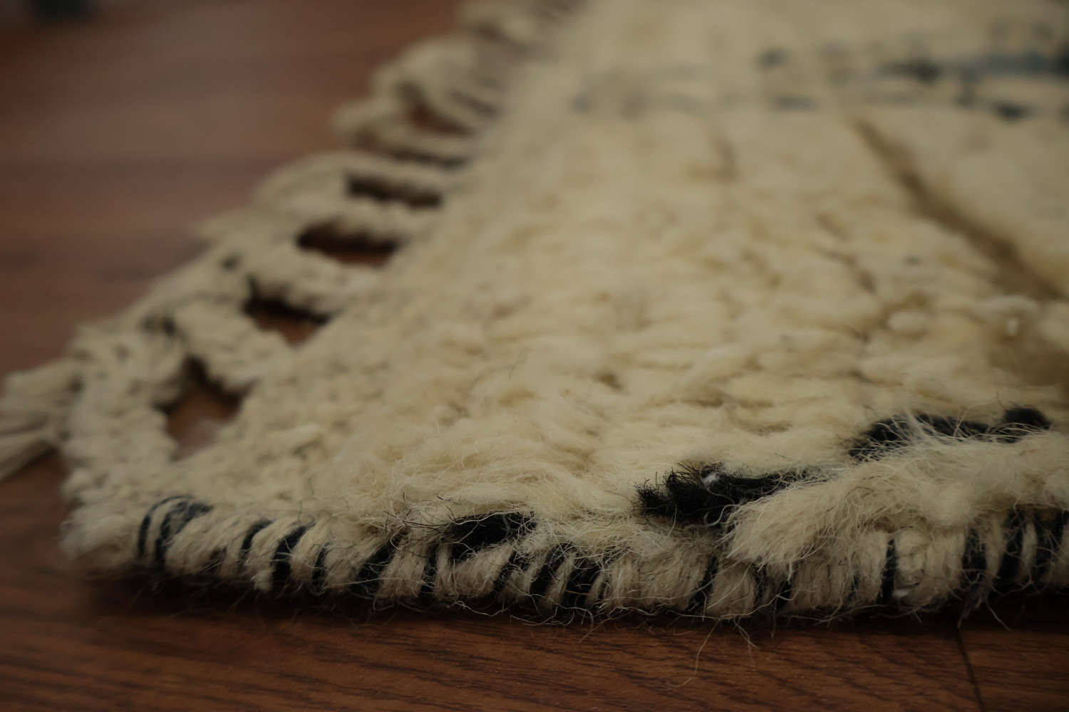 Diamond Pattern Moroccan Wool Area Rug 8x11 in Neutral Tones