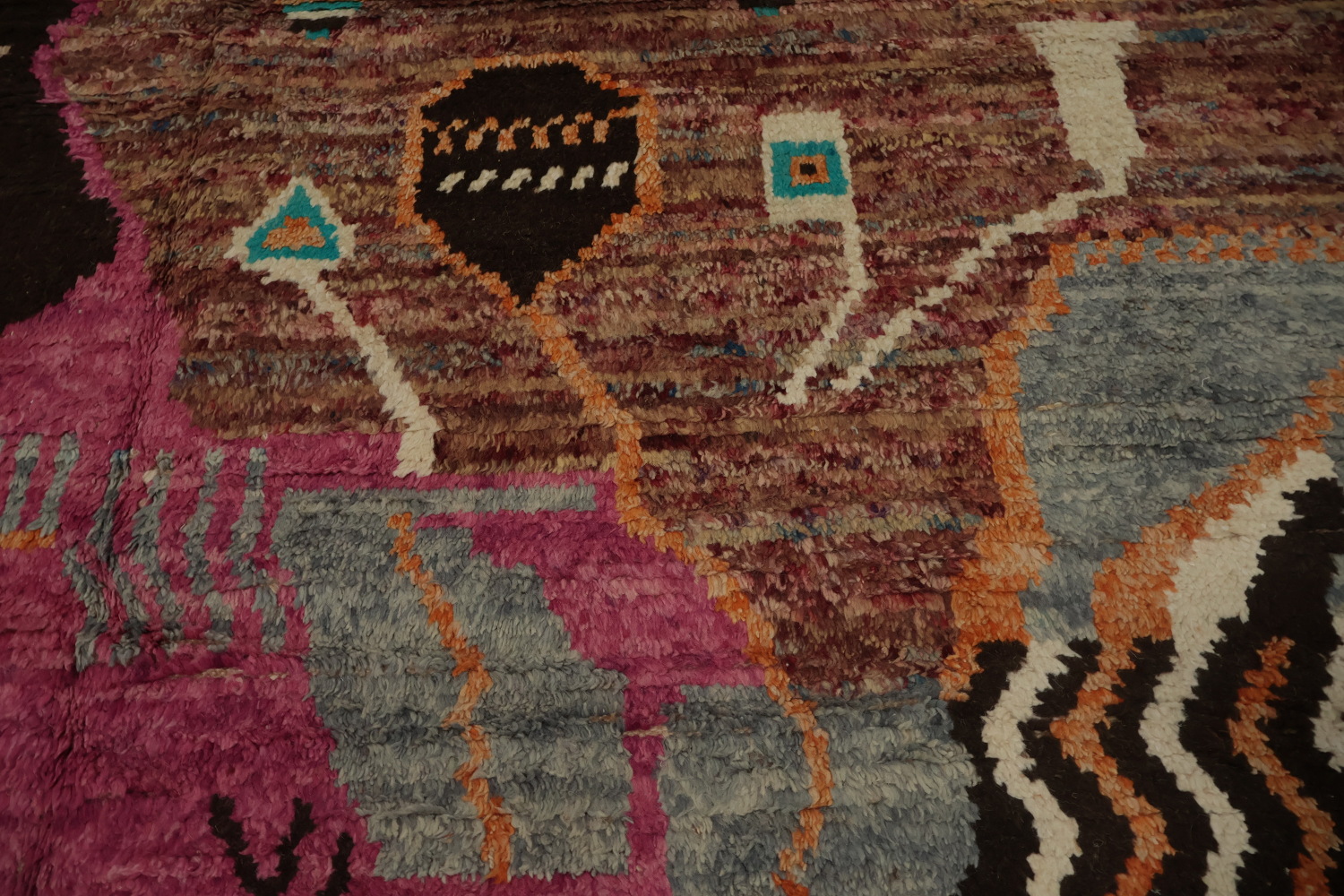 Vibrant Geometric Moroccan Large Area Rug 9x13 in Bold Earth Tones