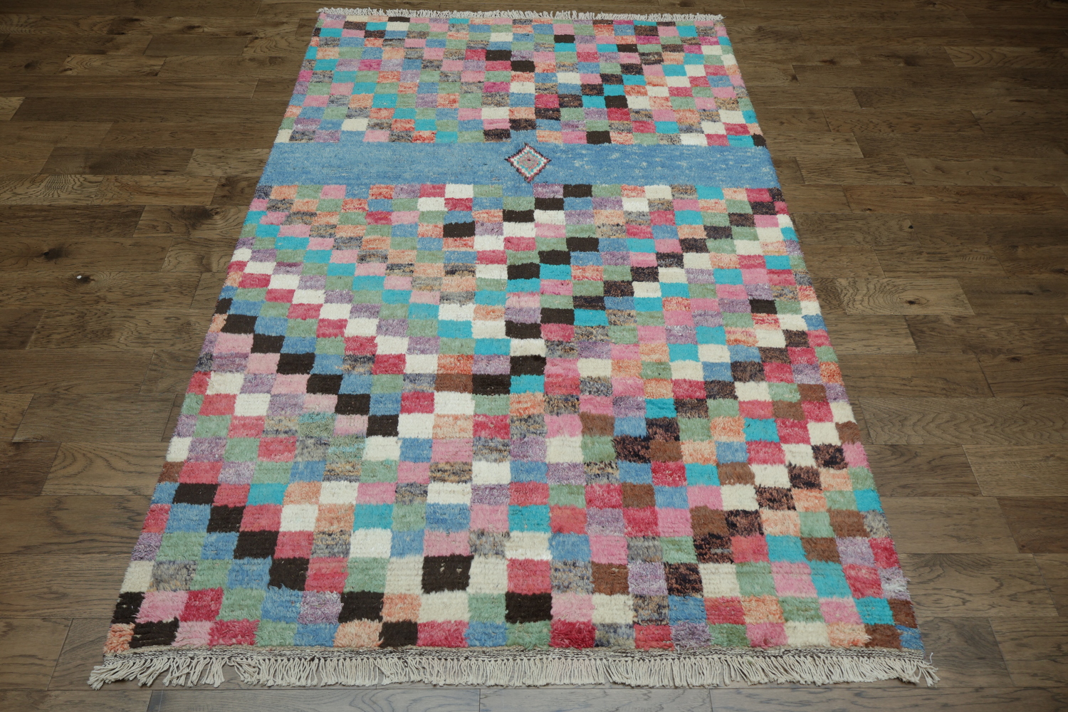Colorful Checkered Rug Perfect for Modern Artistic Home Décor 6x10