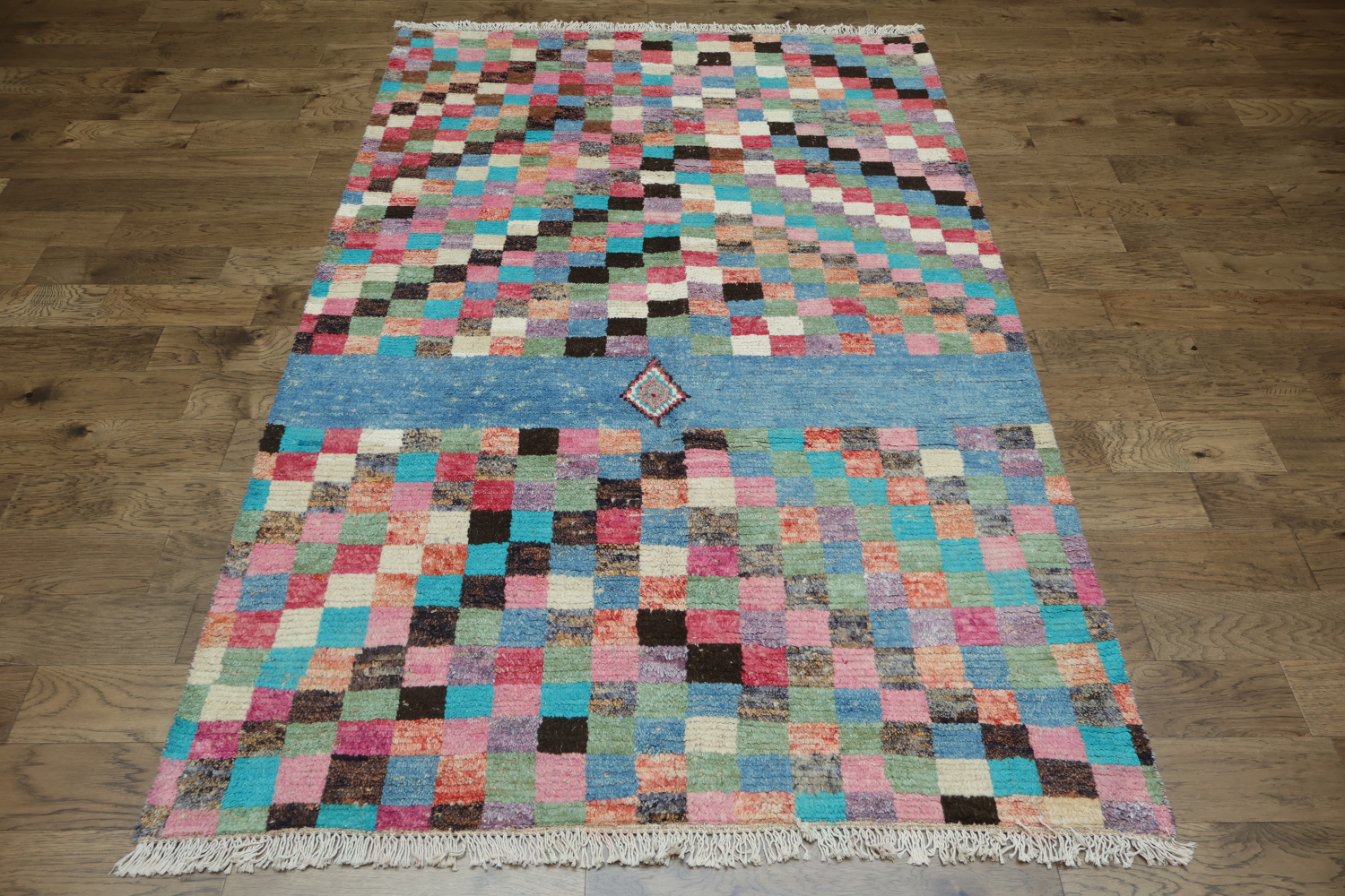 Colorful Checkered Rug Perfect for Modern Artistic Home Décor 6x10