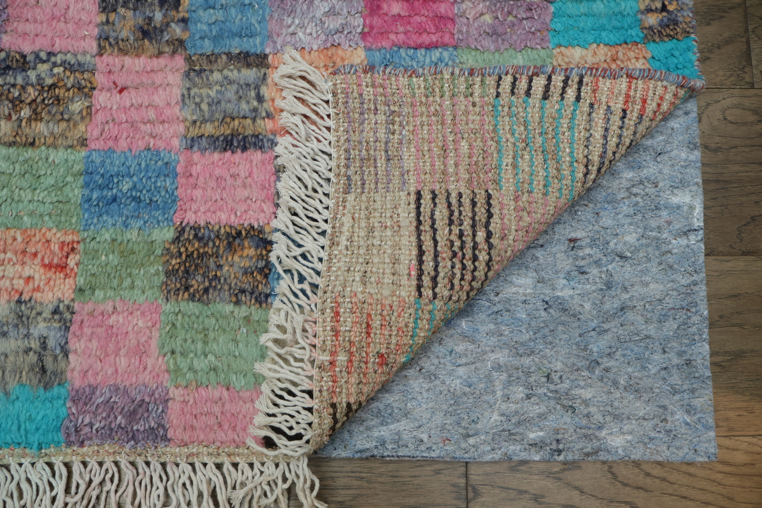 Colorful Checkered Rug Perfect for Modern Artistic Home Décor 6x10