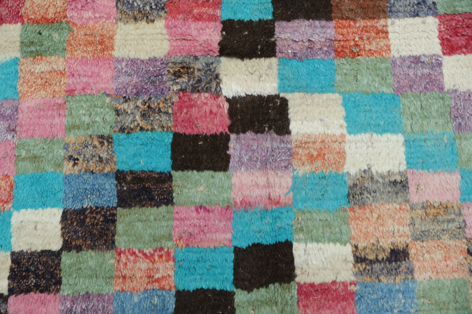 Colorful Checkered Rug Perfect for Modern Artistic Home Décor 6x10