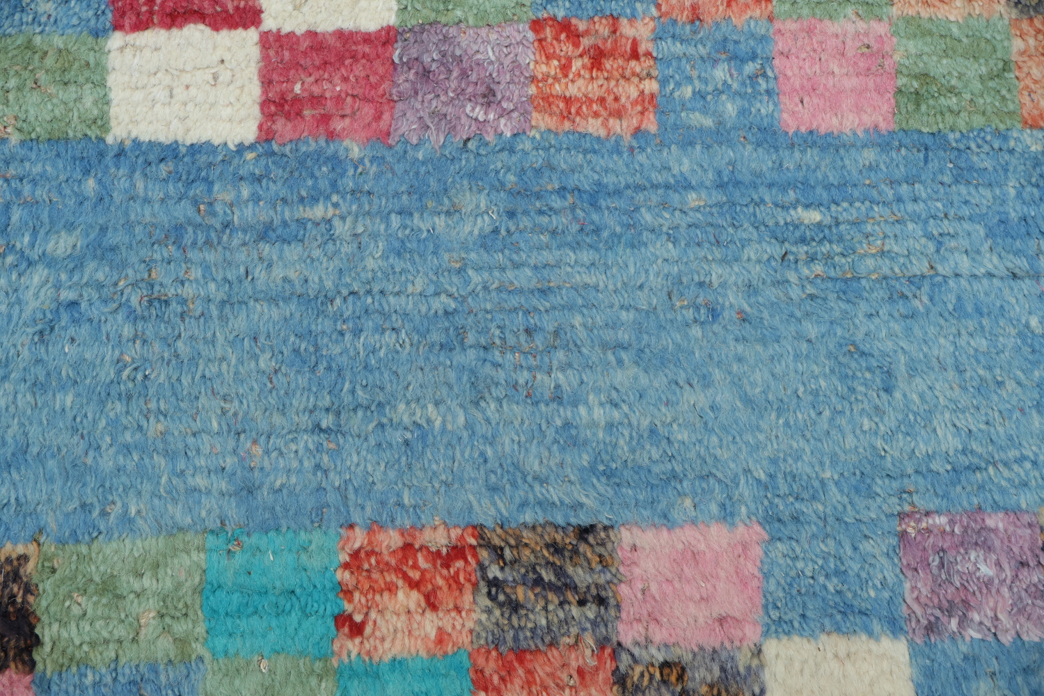 Colorful Checkered Rug Perfect for Modern Artistic Home Décor 6x10