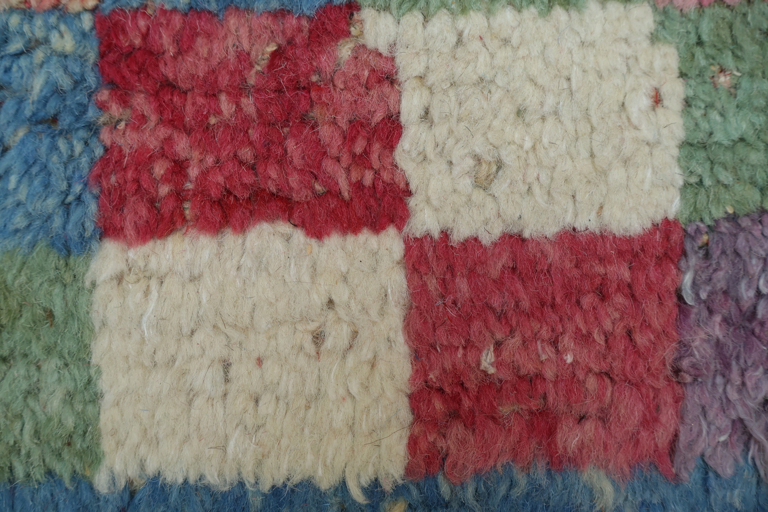 Colorful Checkered Rug Perfect for Modern Artistic Home Décor 6x10