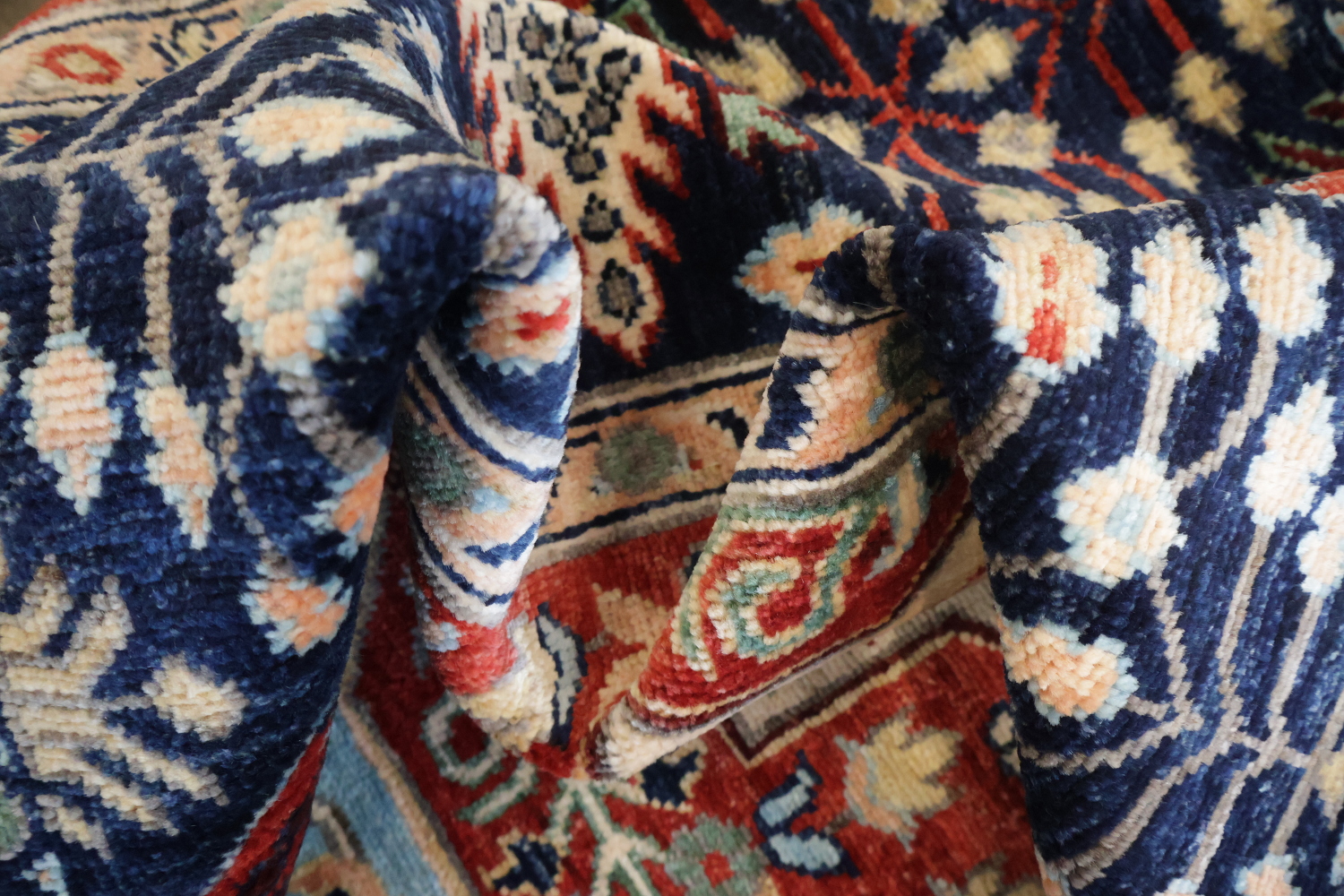 Vegetable Dye Heriz Serapi Wool Area Rug 9x12