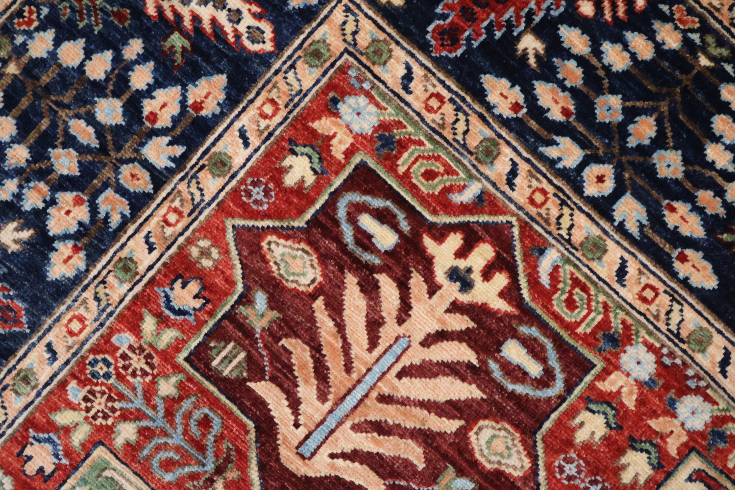 Vegetable Dye Heriz Serapi Wool Area Rug 9x12