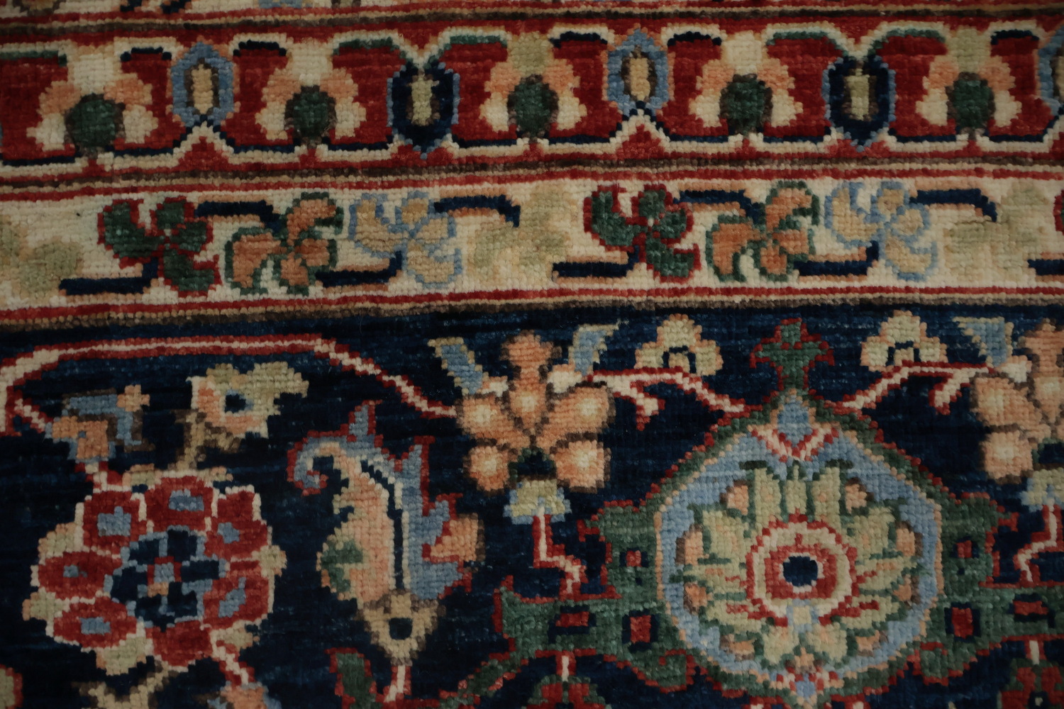 Handwoven Ziegler Handmade Area Rug 9x12 with Classic Border Design