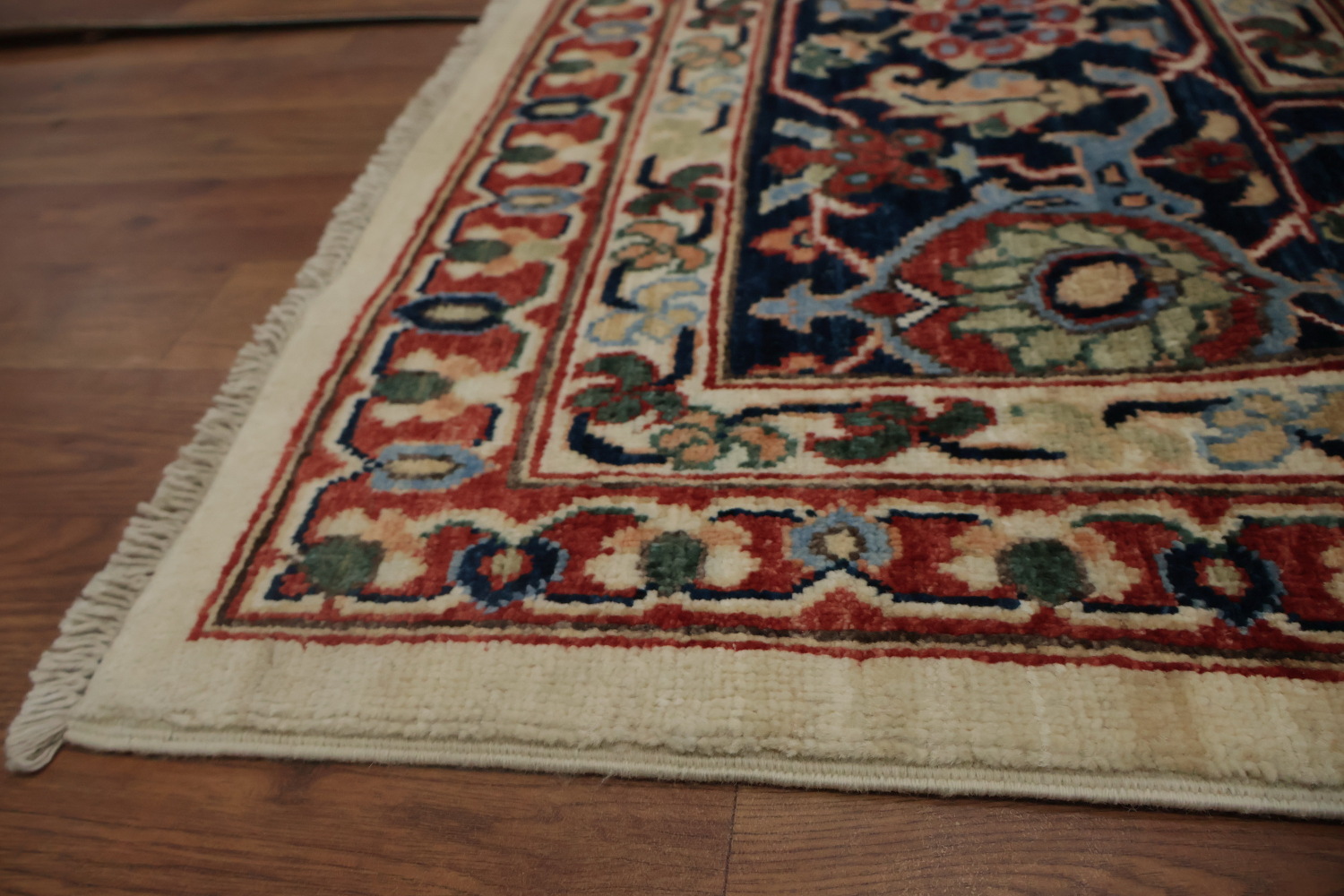 Handwoven Ziegler Handmade Area Rug 9x12 with Classic Border Design