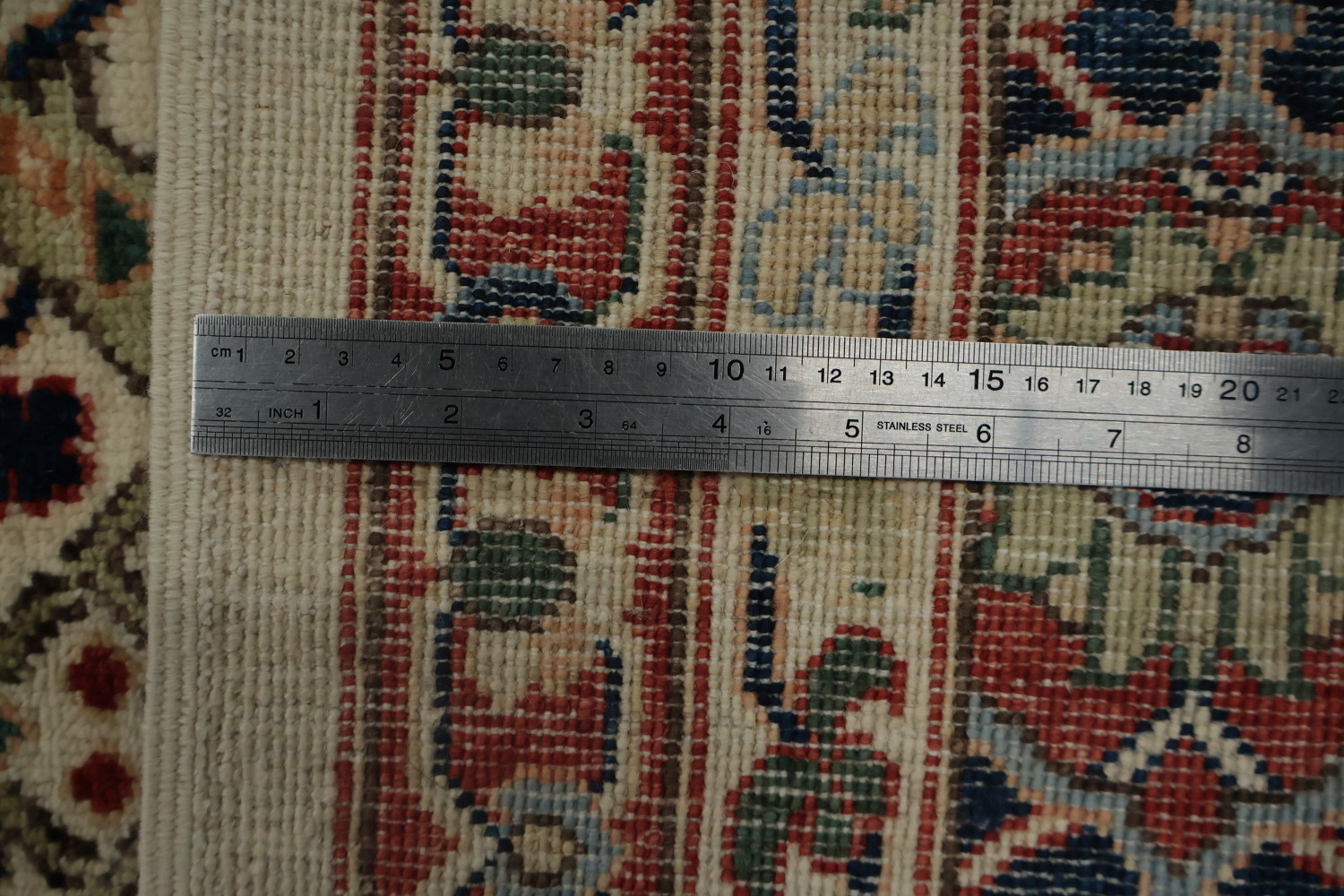 Handwoven Ziegler Handmade Area Rug 9x12 with Classic Border Design