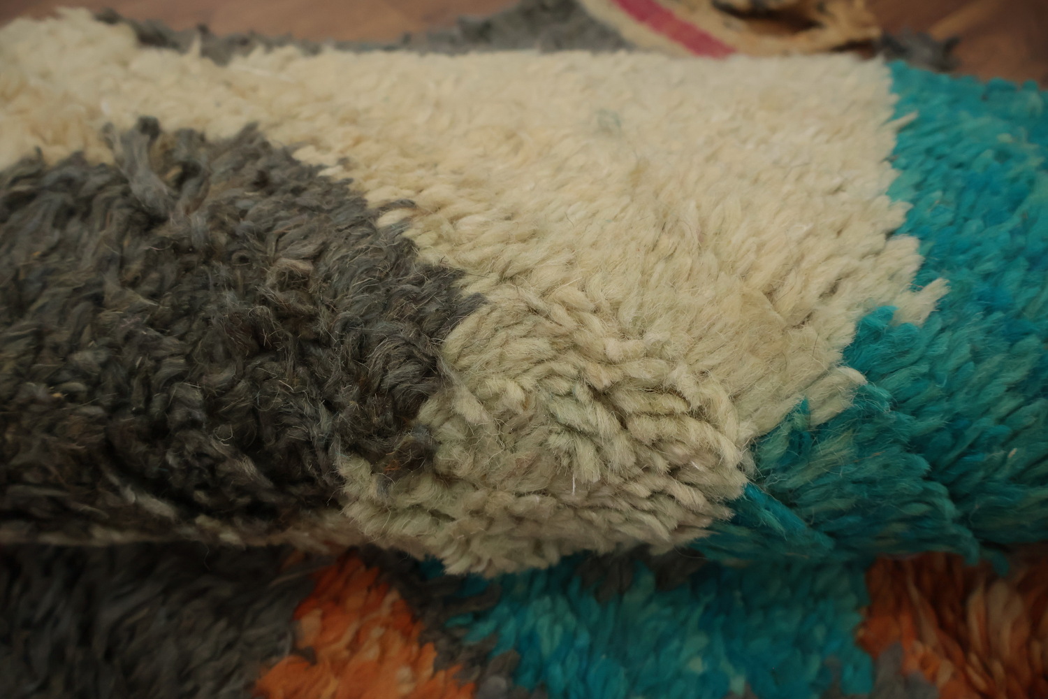 Abstract Moroccan Wool Area Rug 8x11 Eye-Catching Color Contrasts