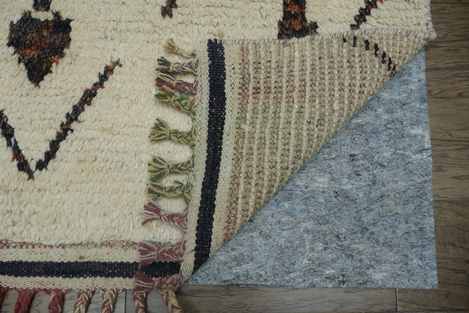 Moroccan Ivory and Turquoise Wool Rug with Bold Geometric Motifs 6x10