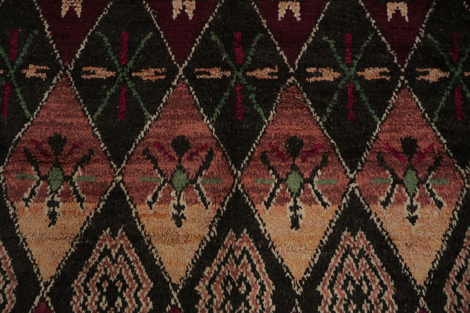 Diamond Pattern Moroccan Area Rug 9x13 with Rich Earthy Tones
