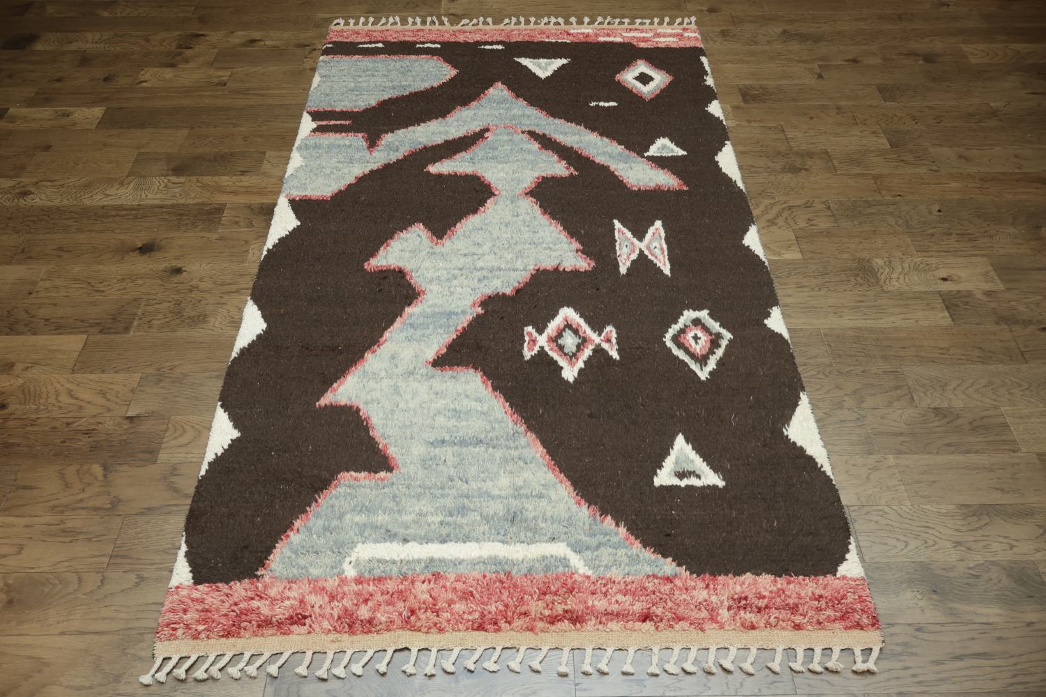 Eclectic Earthy Toned Rug with Abstract Design for Modern Spaces 6x10 ft
