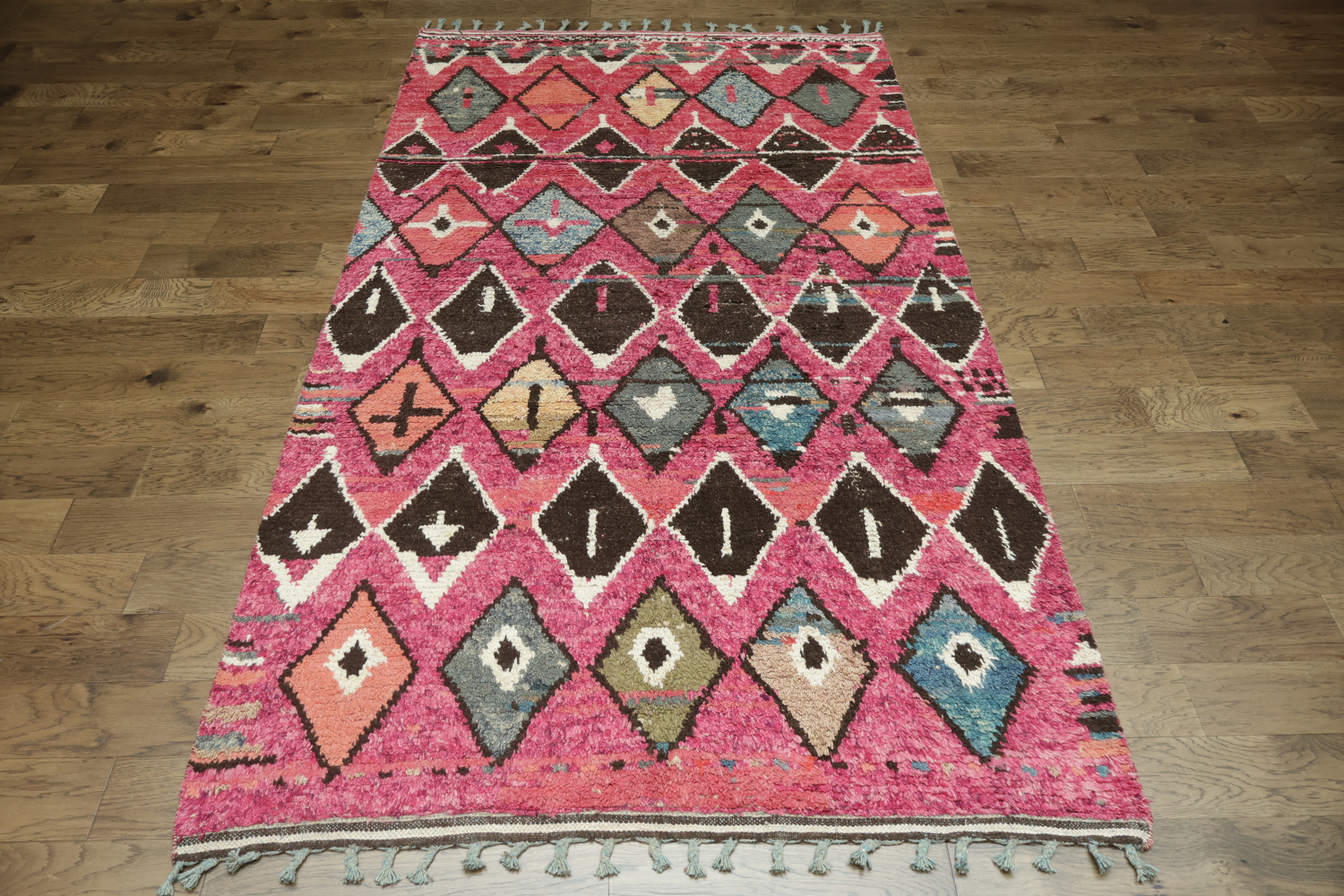 Vibrant Pink Moroccan Diamond Pattern Area Rug 6ft x 11ft