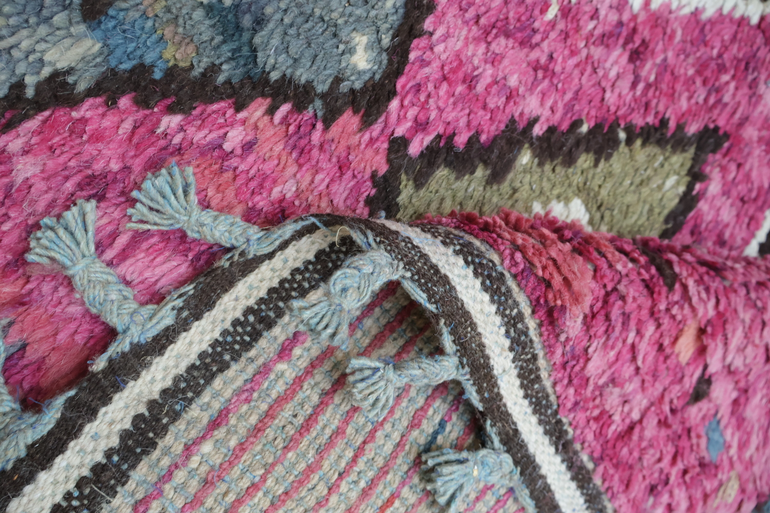 Vibrant Pink Moroccan Diamond Pattern Area Rug 6ft x 11ft